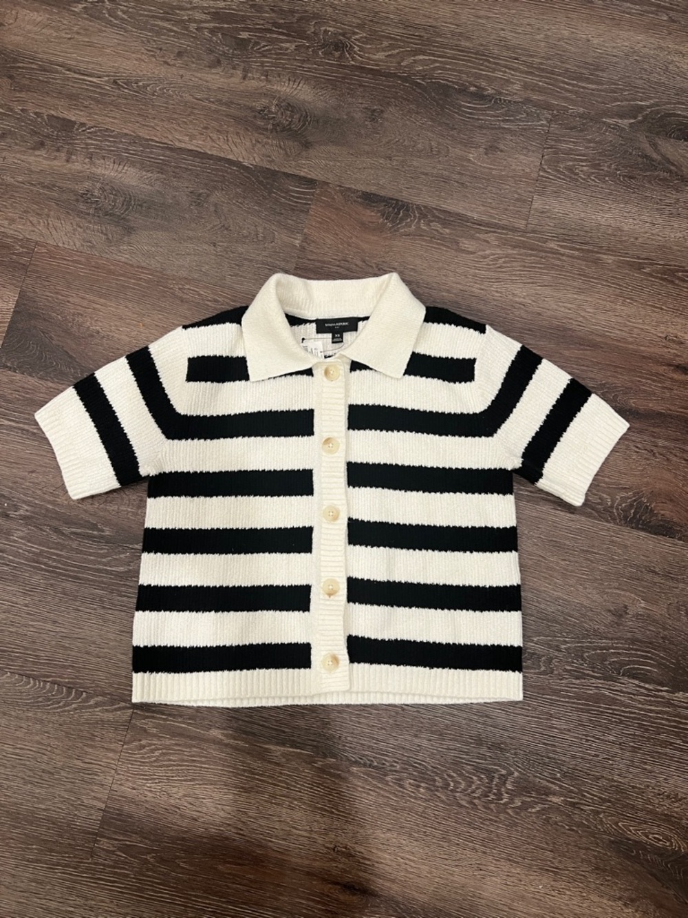 NWT Banana Republic Black & Cream Striped Short-Sleeve Knit Cardigan - XS